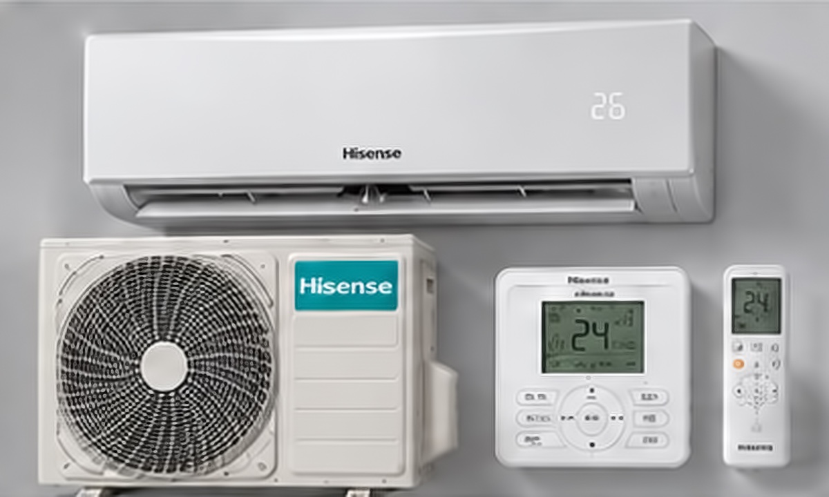 Climatizzatore a parete Hisense con unità esterna, comando a filo e telecomando